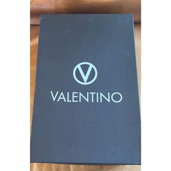 Valentino by Mario Valentino Alisha Logo Mid Top Sneakers NWT Size 6 1/2 - Picture 9 of 10